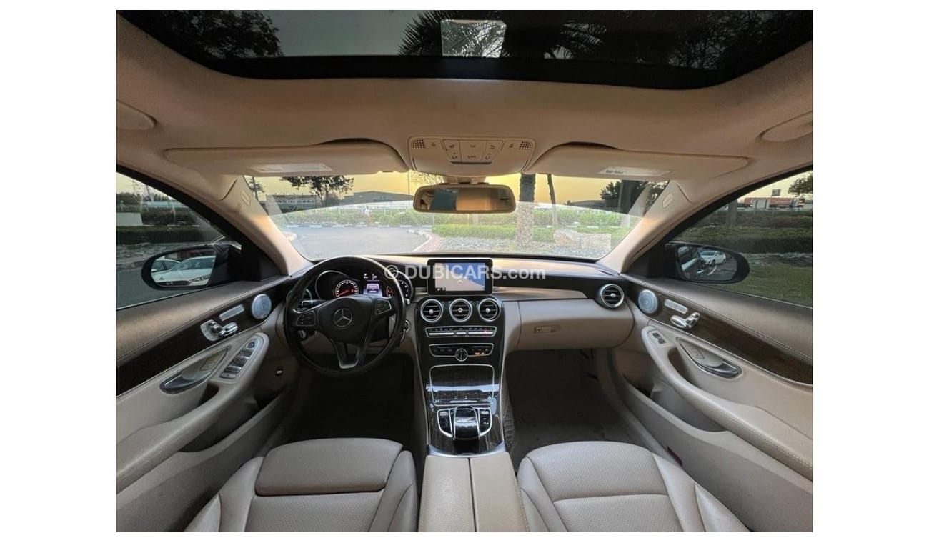 Mercedes-Benz C 300 MERCEDES BENZ C300 2015 4MATIC FULL OPTIONS ORIGINAL PAINT