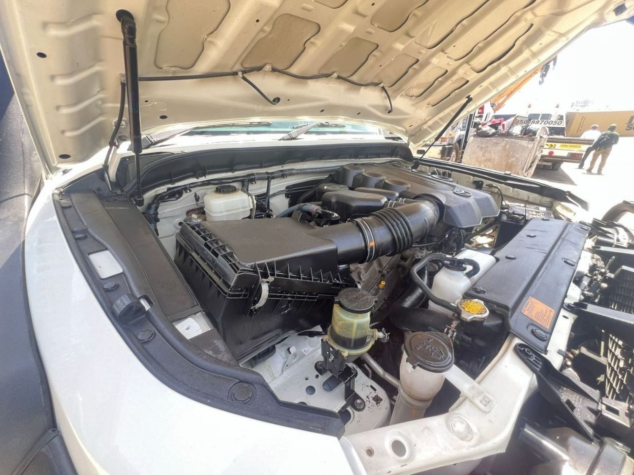 Toyota FJ Cruiser BASE PETROL 4,0 LITER ,RIGHT HAND DRIVE 2012 MODEL