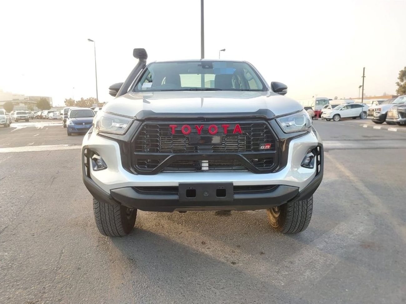 Toyota Hilux TOYOTA HILUX PICKUP RHD 2024 MODEL 2.8 L DIESEL AUTOMATIC(PM82106)