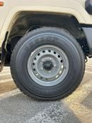 Toyota Land Cruiser Pick Up Std 4.0L Single Cab Utility 4WD