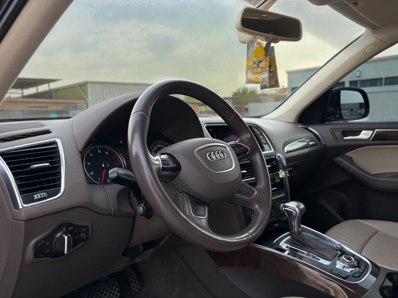 أودي Q5 TFSI 40 QUATTRO A/T | 2017 | GCC SPECS | AED 1,980 per month