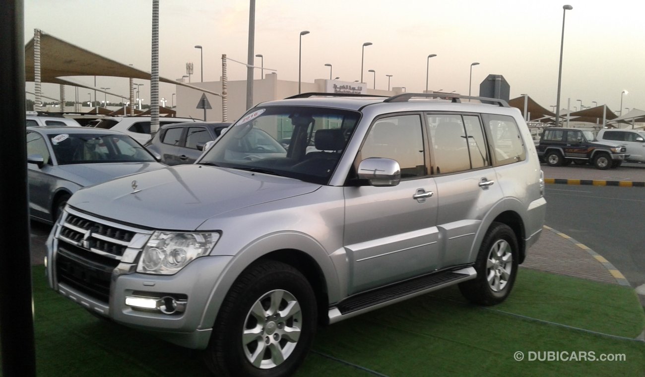 Mitsubishi Pajero MITSUPISH PAJERO 2016 SILVER V6 GCC PANORAMA NO PIANT NO ACCIDENT KHALIGE Full option