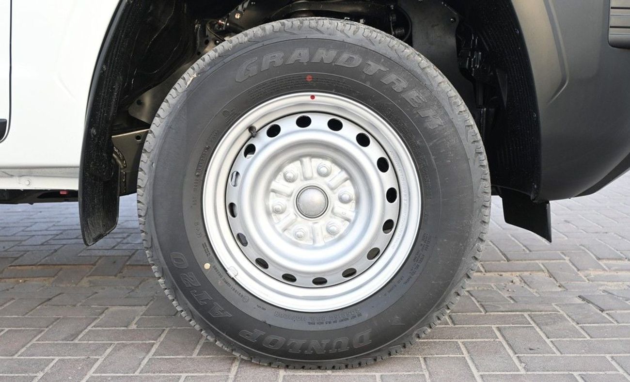 Mitsubishi L200 SC PICKUP 2.4L 4WD MT