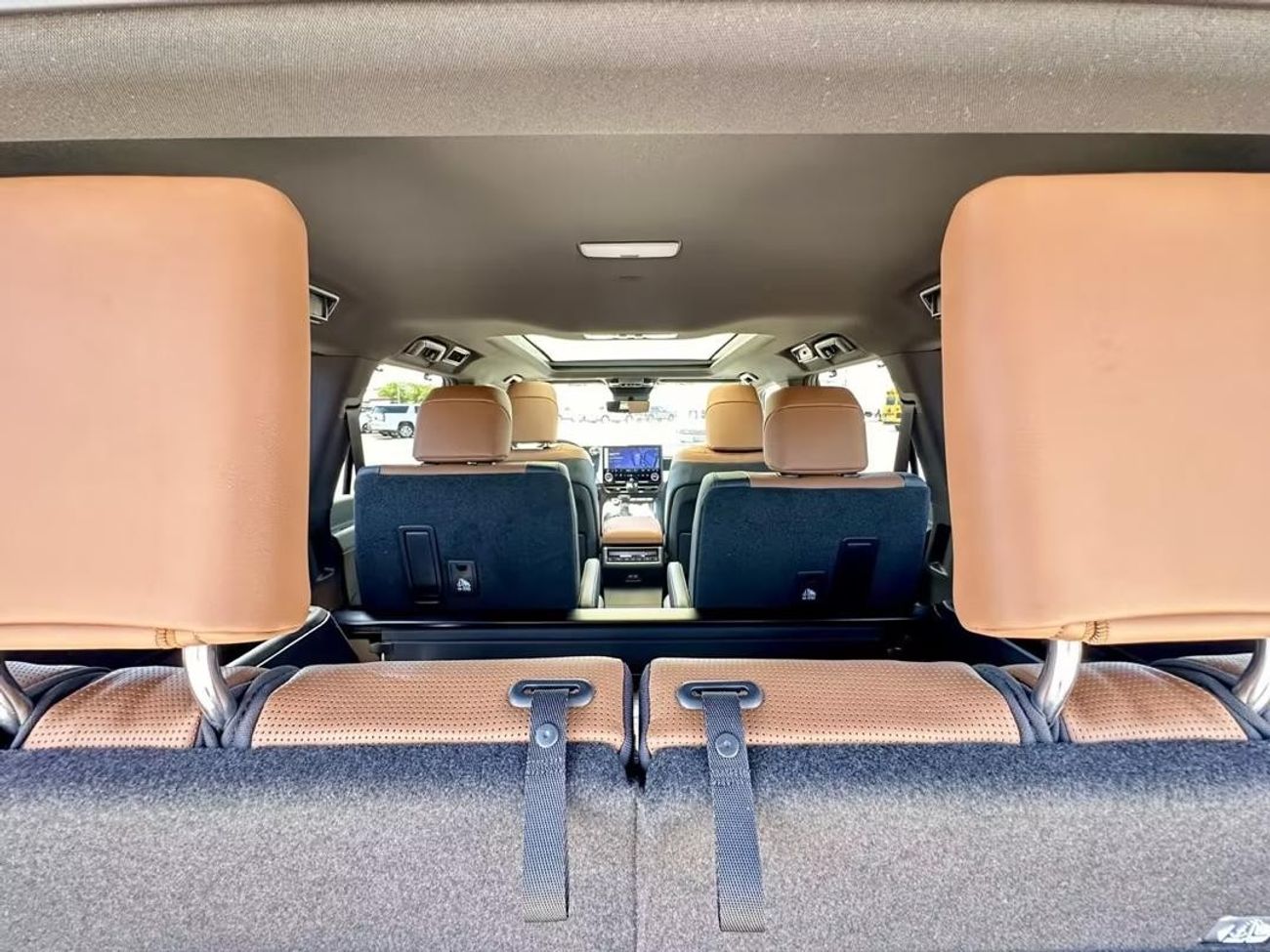 لكزس GX550 Luxury+ V6 3.4L Turbo 4WD 7-Seater Automatic