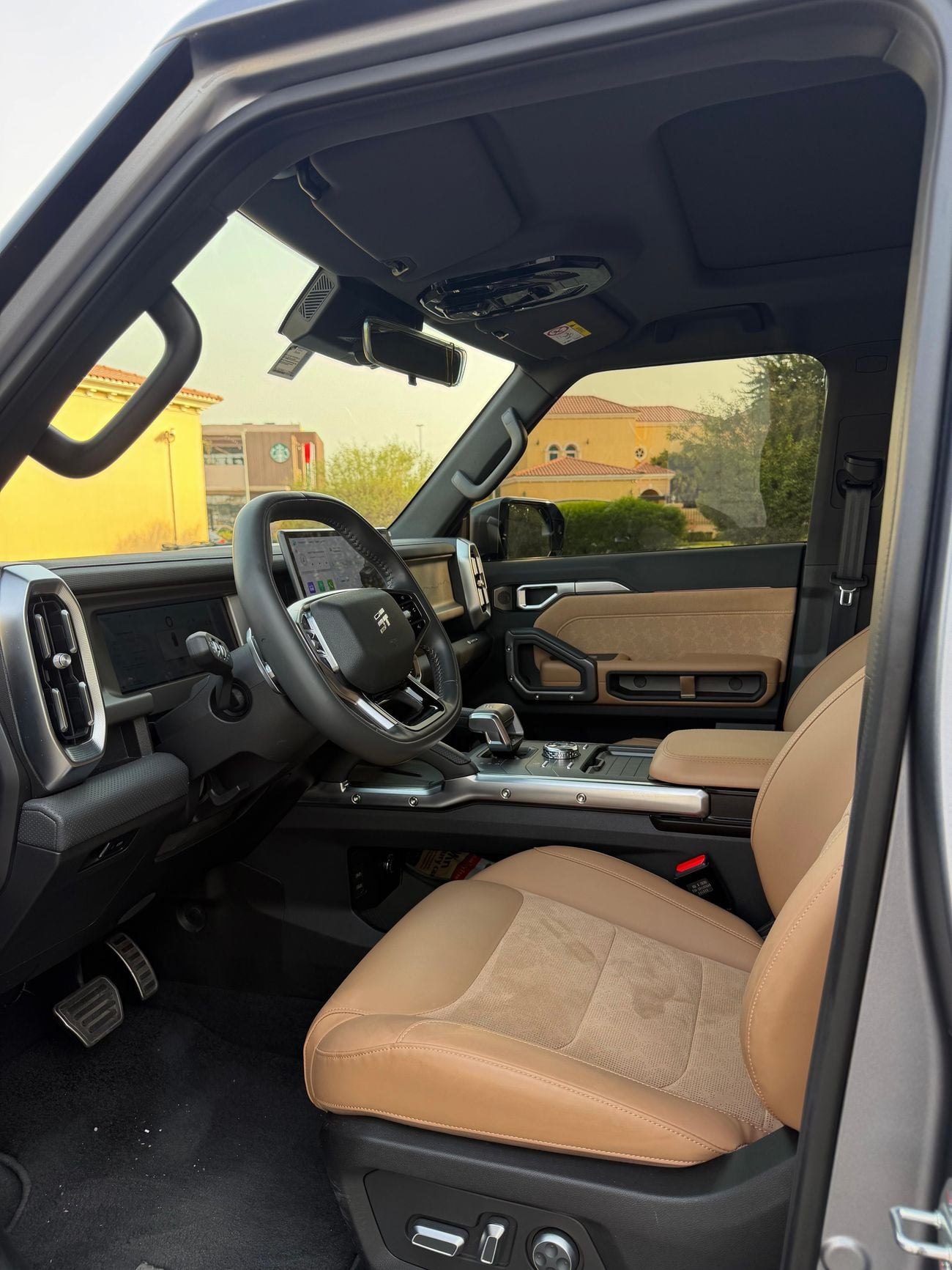 Jetour T2 LUX
