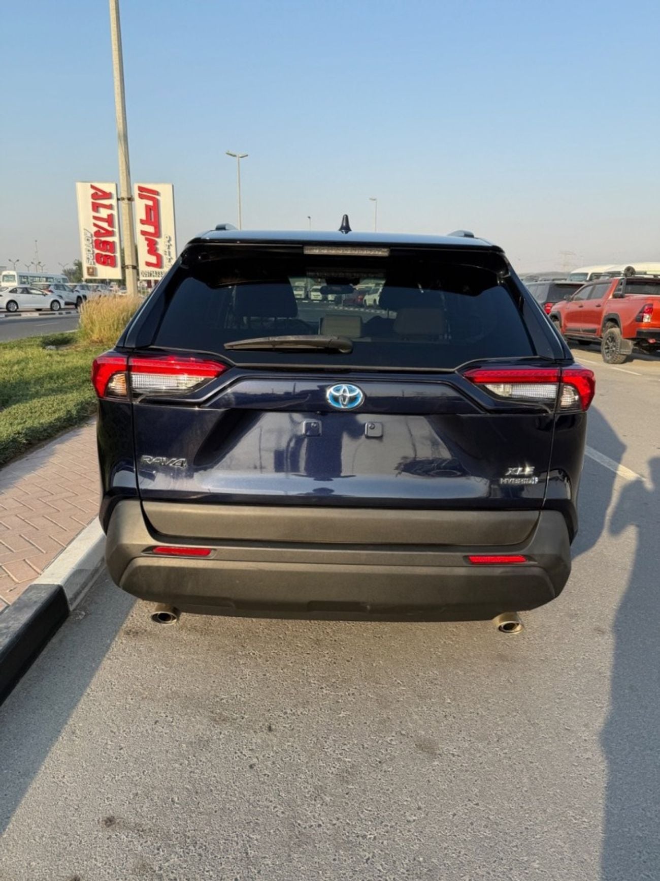 Toyota RAV4 XLE 2.5L
