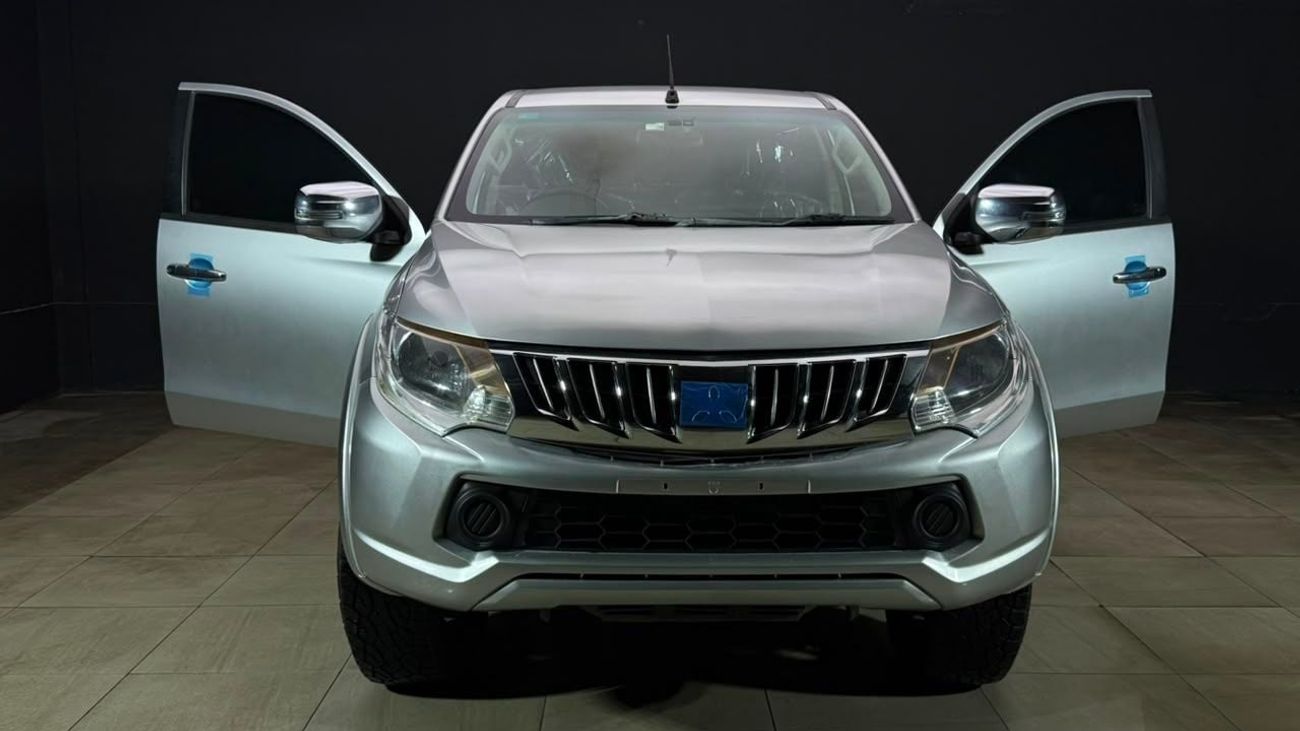 ميتسوبيشي تريتون DIESEL 4.0L RIGHT HAND DRIVE ONLY FOR EXPORT AVAILABLE