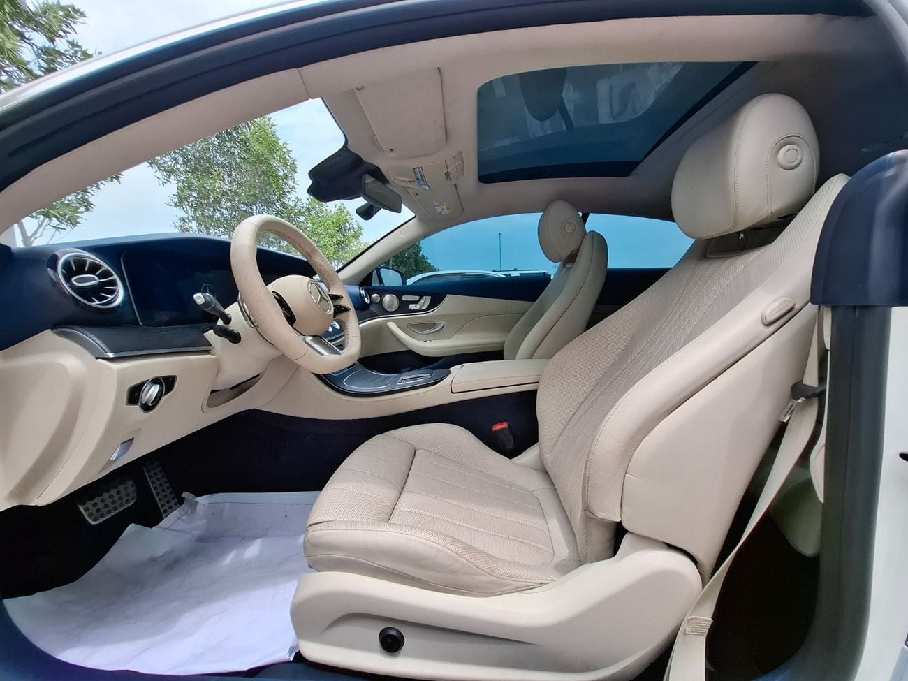 Mercedes-Benz E300 Coupe Mercedes-Benz E300d 2023 full option