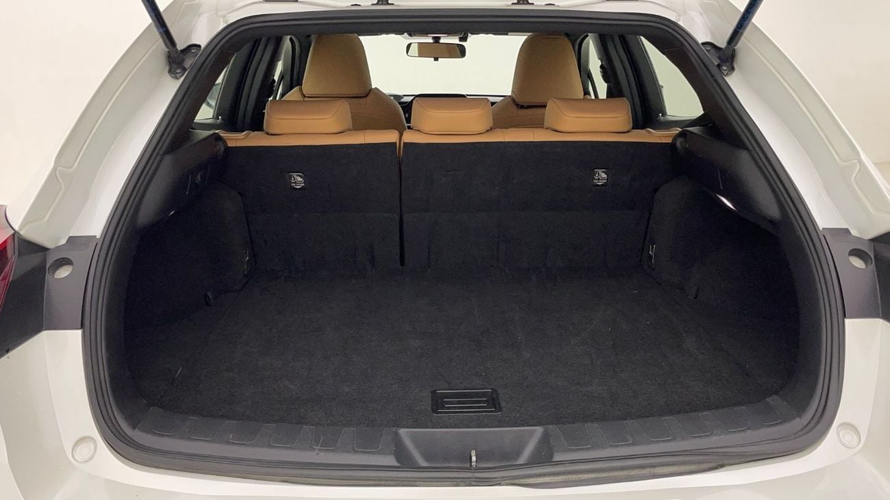 Lexus UX200 2L 2023 | 0 DP | 1564/Month | 30 Day Return | Service History