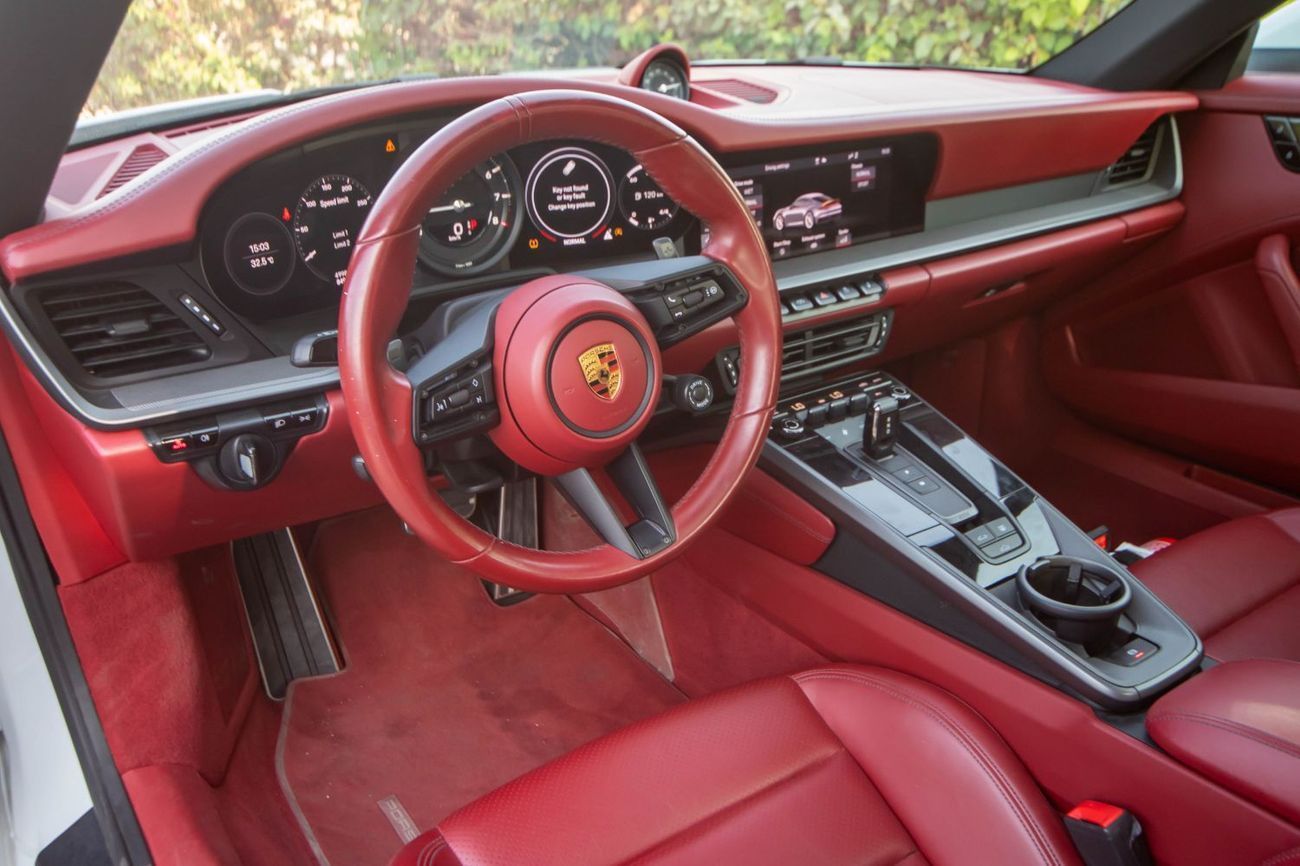 Porsche 911 Carrera 3.0L (444 HP) Coupe