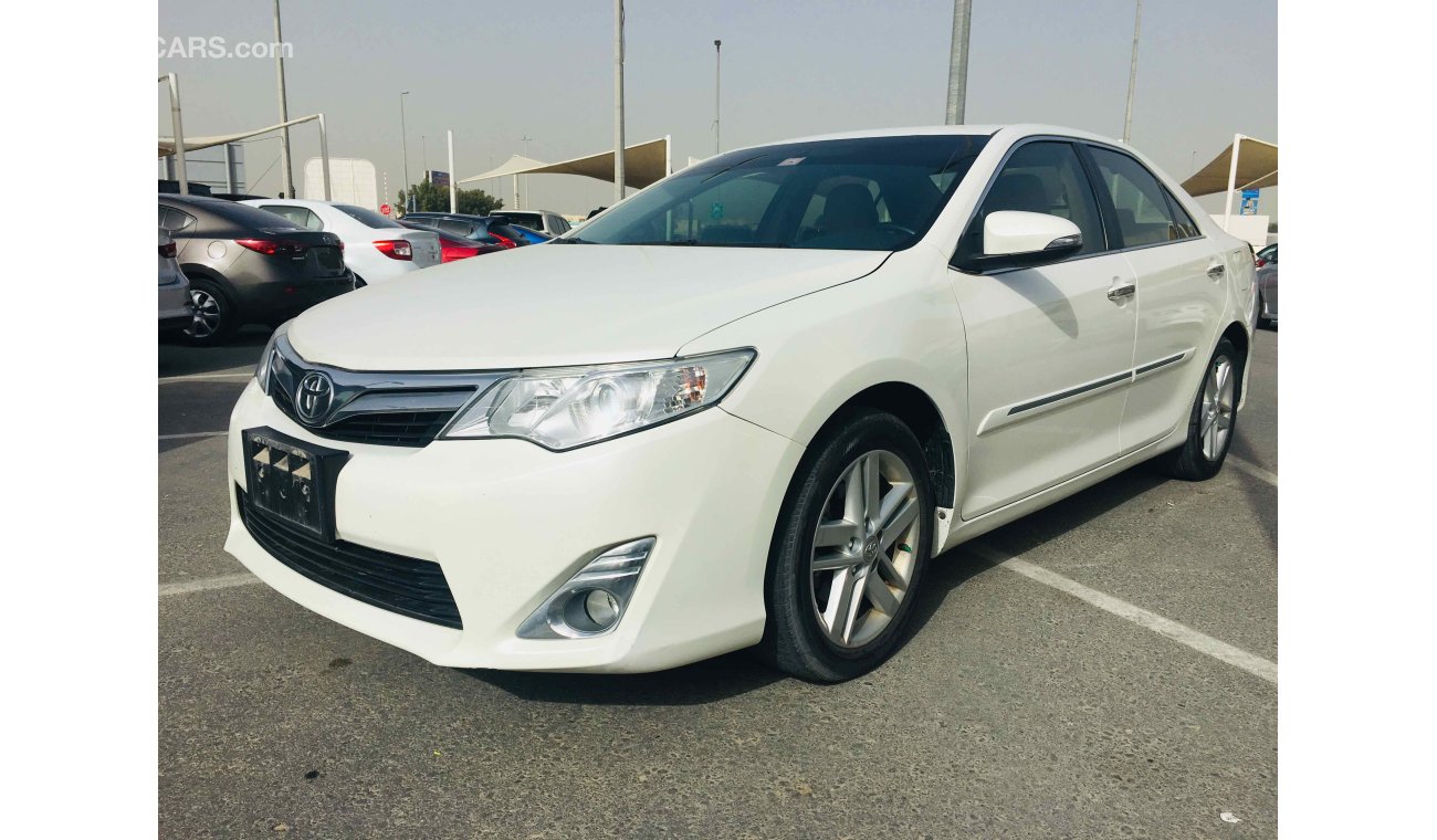 Toyota Camry سياره نظيفه جدا بدون حوادث بحاله ممتاذه صبغة وكاله تشييكات وكاله داخل الضمان