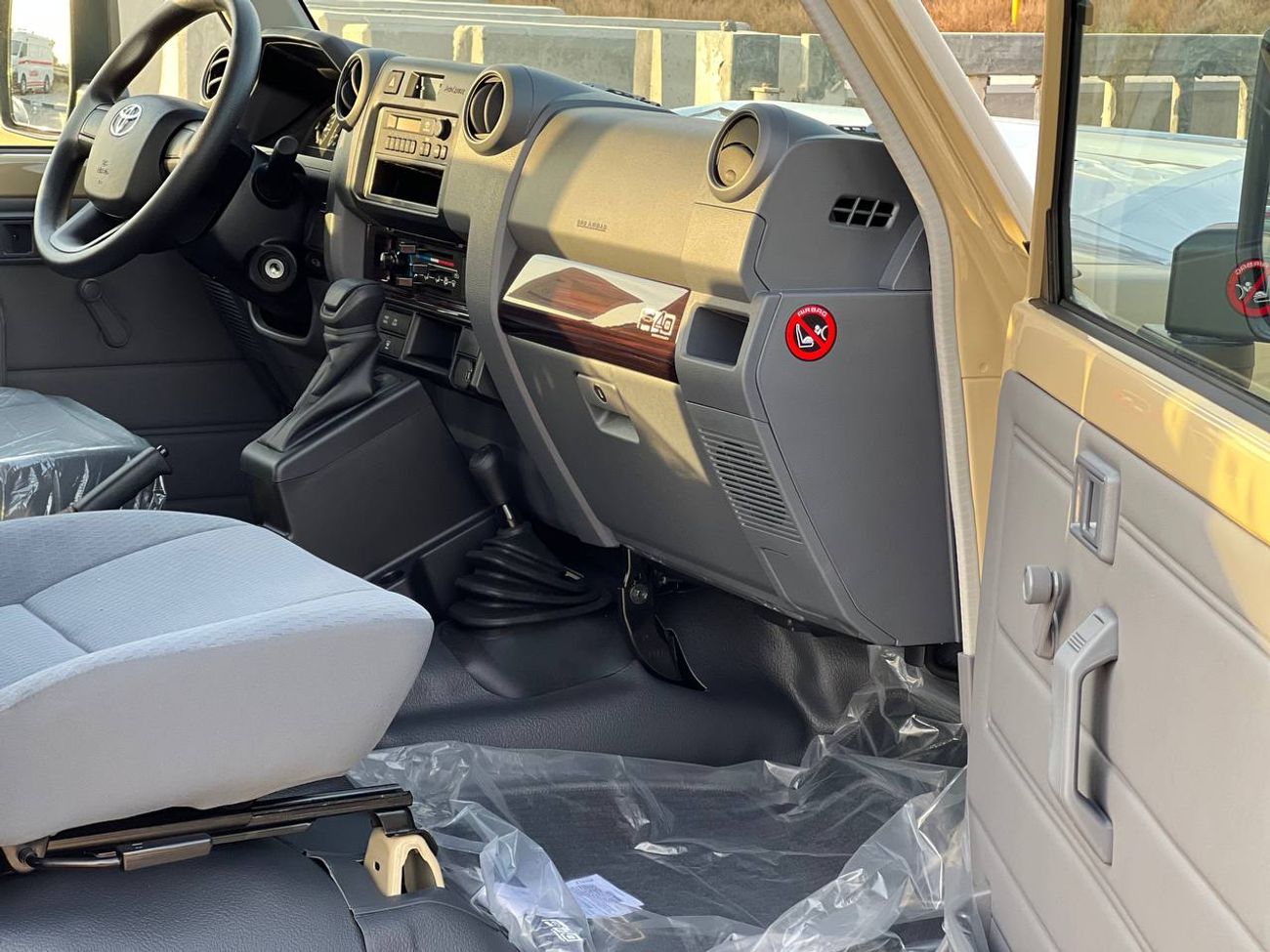 تويوتا لاند كروزر 70 3 DOOR LC78 2.8L DSL A/T // 2025 // STANDARD OPTION WITH MANUAL WINDOWS // SPECIAL OFFER // BY FORMU