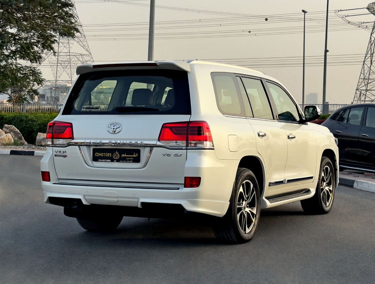 تويوتا لاند كروزر 5.7l VXR Grand Touring S