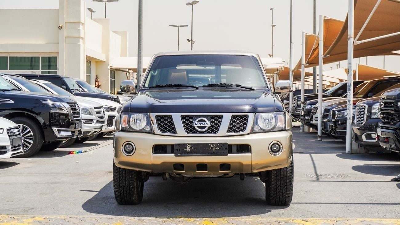 نيسان باترول سوبر سفاري Manual Transmission