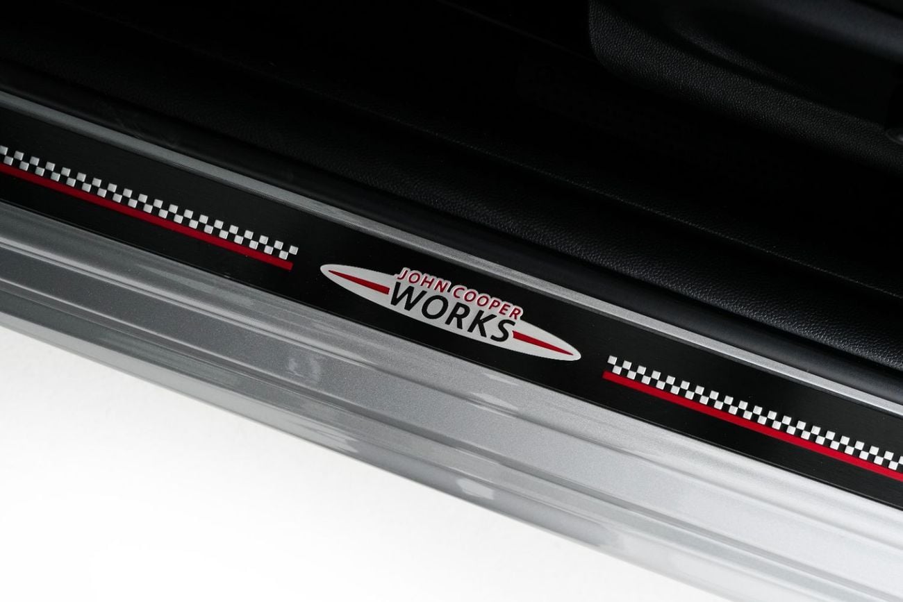 ميني كوبر إس JCW