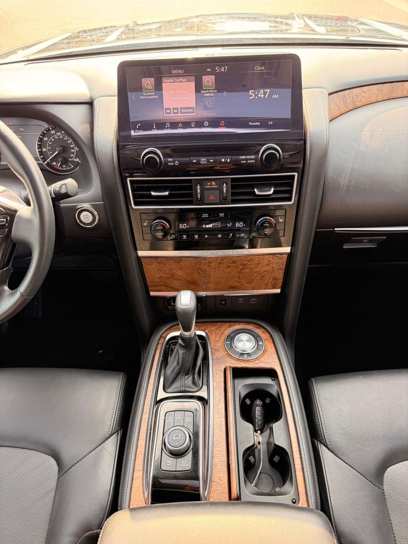 نيسان أرمادا SL full option Sunroof