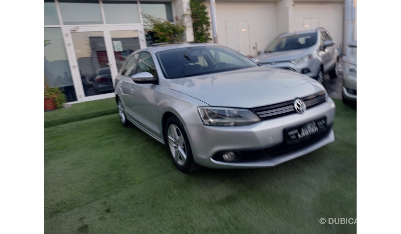 Volkswagen Jetta Gulf - number one - manhole - cruise control - control - alloy wheels - sensors in excellent conditi