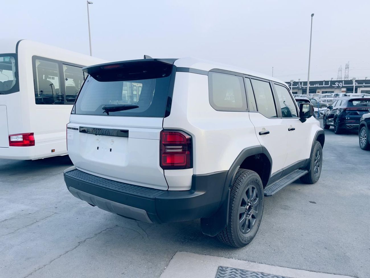 تويوتا برادو adventure 2.8l