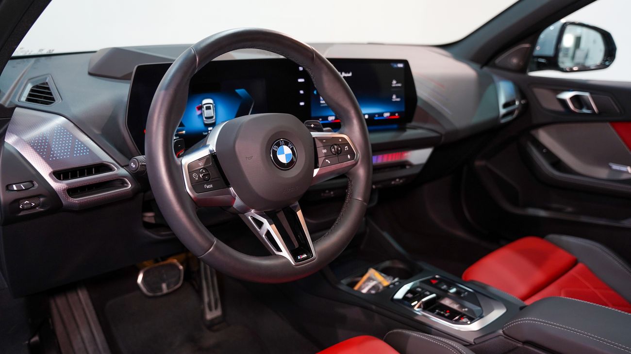 بي أم دبليو 118