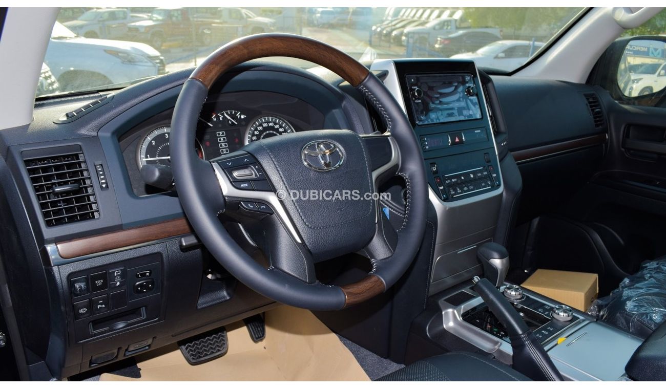 Toyota Land Cruiser GXR V8