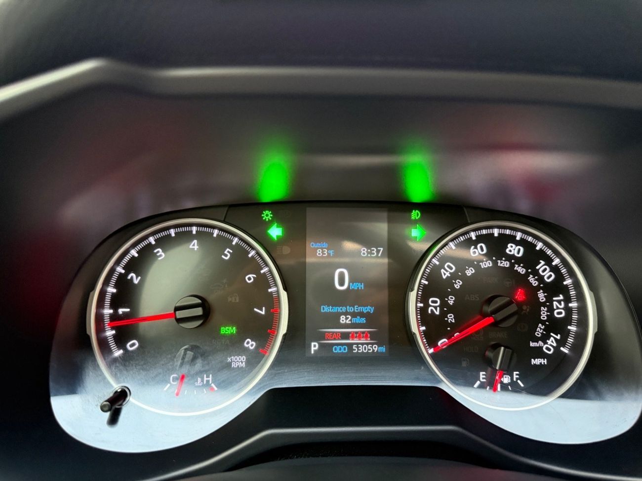 تويوتا راف ٤ 2021 XLE MOONROOF AWD FULL OPTION US SPEC