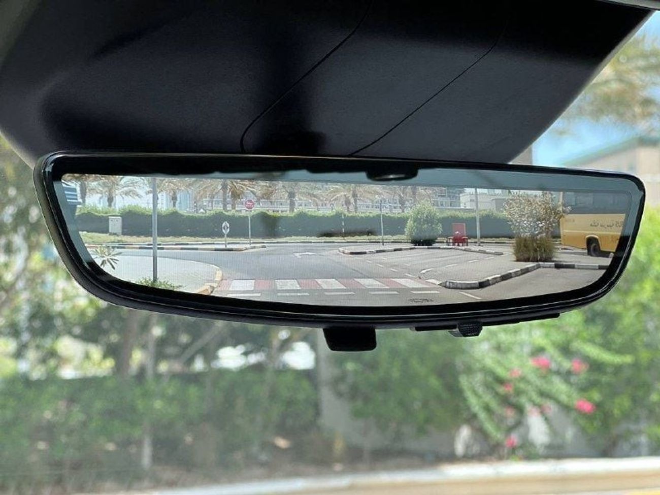 Cadillac Escalade Luxury 6.2L LUXURY PLATINUM 6.2L V8 PTR A/T // 2022 // FULL OPTION WITH RADAR , 360 CAMERA , HEADUP