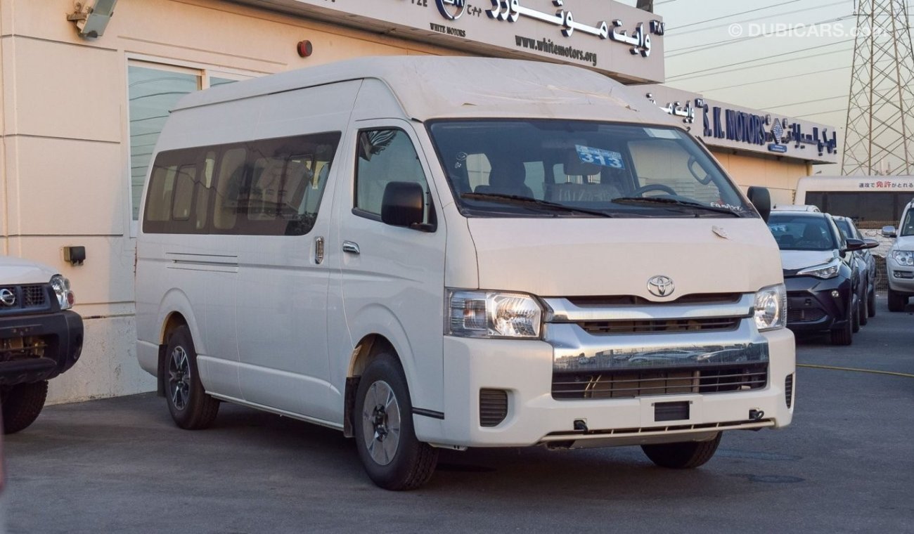 Toyota Hiace 2.5L Diesel 15 Seats