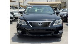 لكزس LS 460 L L موديل 2012 وارد امريكا 8 سلندر ماشية 263000 km