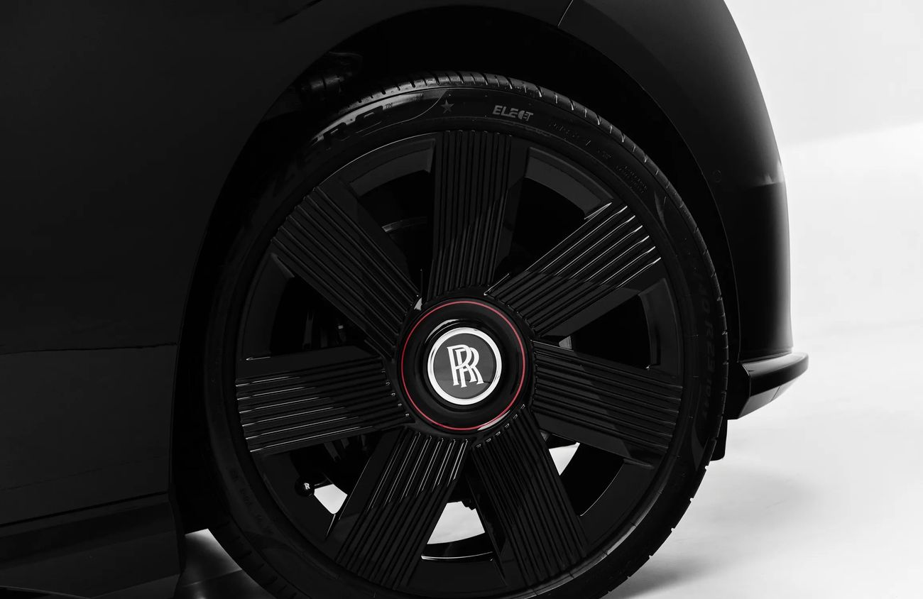 رولز رويس سبيكتر Dual Electric Motors