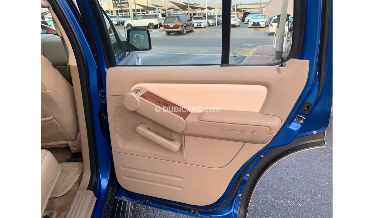 Ford Explorer Ford Explorer Eddie Bauer_2010_GCC_Excellent_Condithion _Full opshin