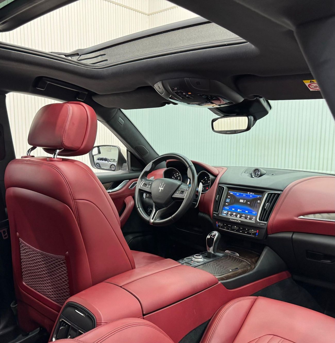 مازيراتي ليفونت Std 3.0L (350 HP) 2017 Maserati Levante, Warranty, Full Maserati Service History, Excellent Conditio