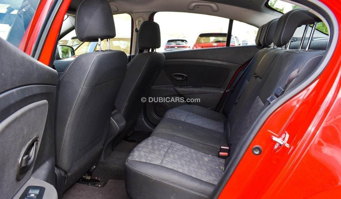 رينو فلوينس موديل 2014 خليجى لون أحمر بدون حوادث سنتر لوك تكييف باور راديو FM بحالة ممتازة