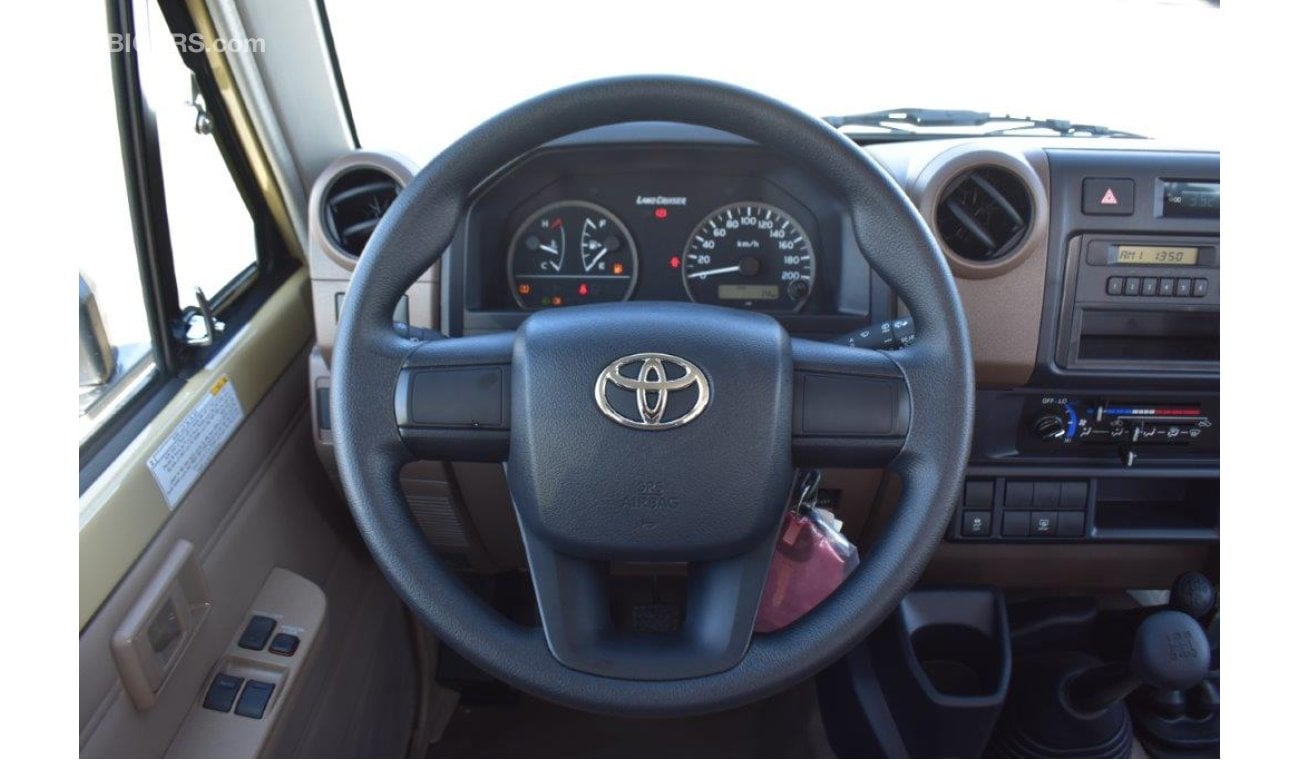 تويوتا لاند كروزر 70 V6 4.0L Petrol 4WD 7 Seater Manual Transmission - EURO 4
