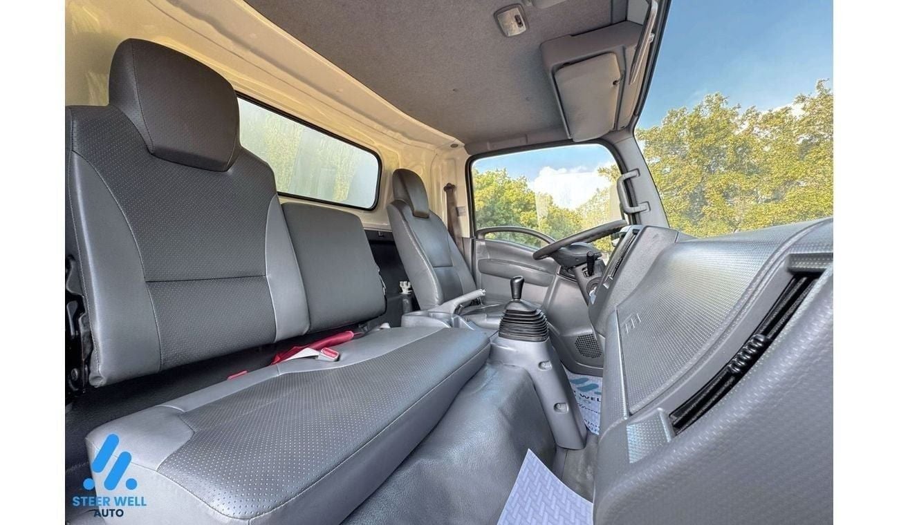 إيسوزو NPR Euro 4 Insulated Box | 3.0L RWD Diesel MT | Reliable Performance | GCC | Book Now!