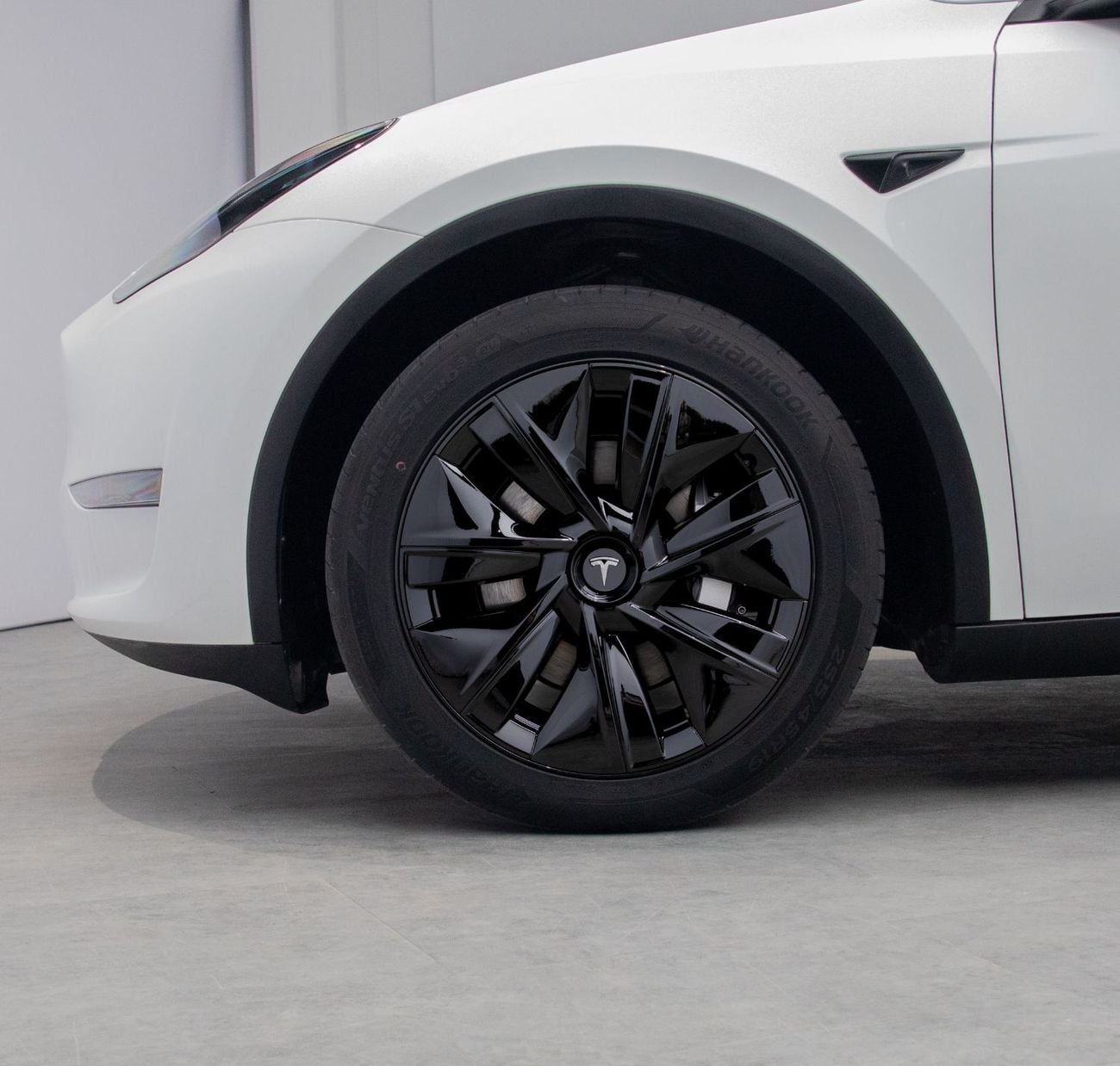 تسلا موديل Y Long Range (AWD)