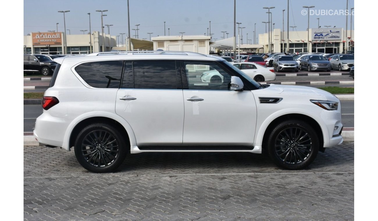 إنفينيتي QX80 الإصدار الأسود 7