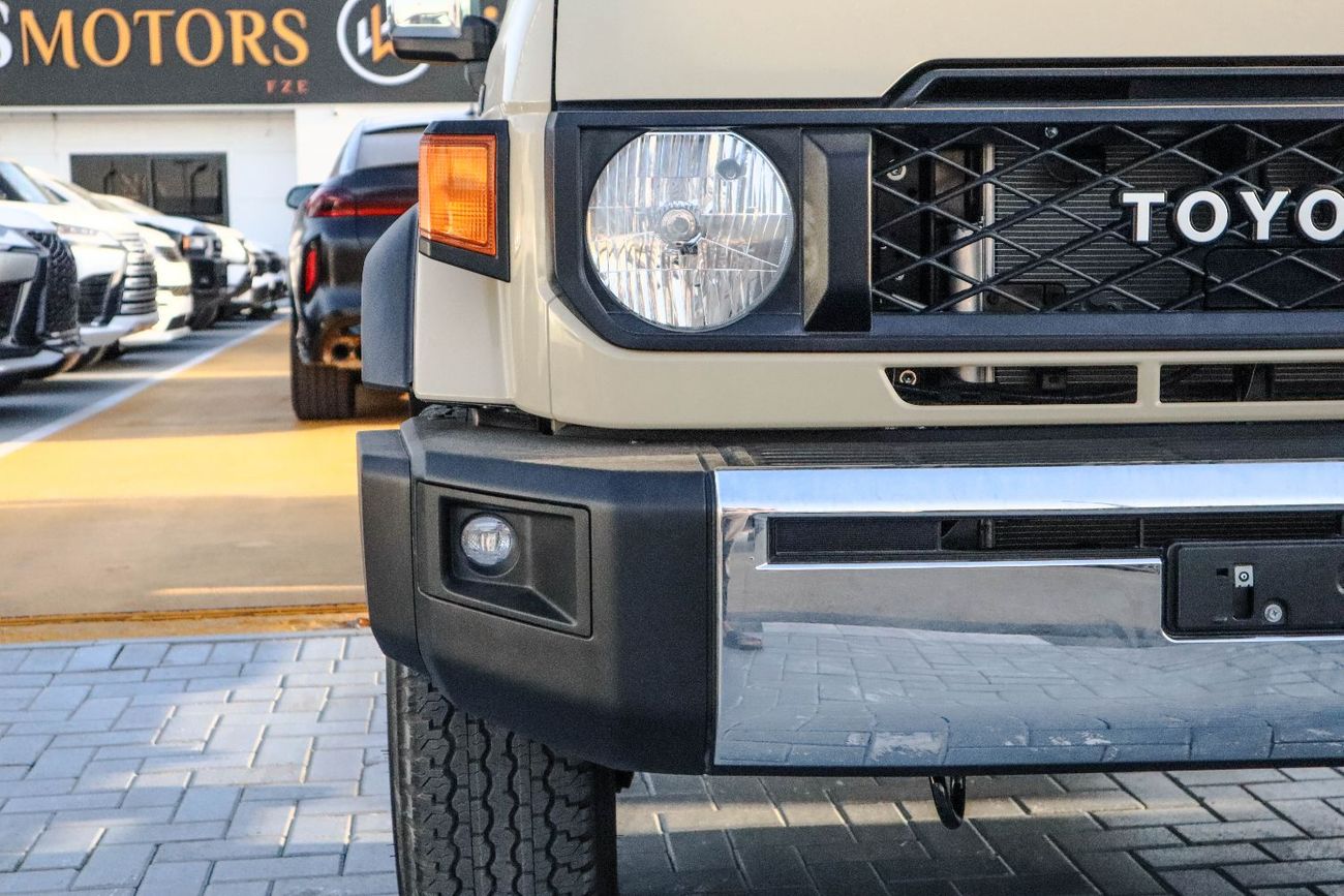 Toyota Land Cruiser Pick Up Std 4.0L Single Cab Utility 4WD Toyota Land Cruiser Single Cab Pickup 4.0L– 70 Series (GRJ79) 2025