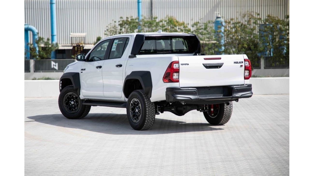 Toyota Hilux 2024 Toyota Hilux 4x4 DC 4.0 GR-S - Platinum White Pearl inside GRS