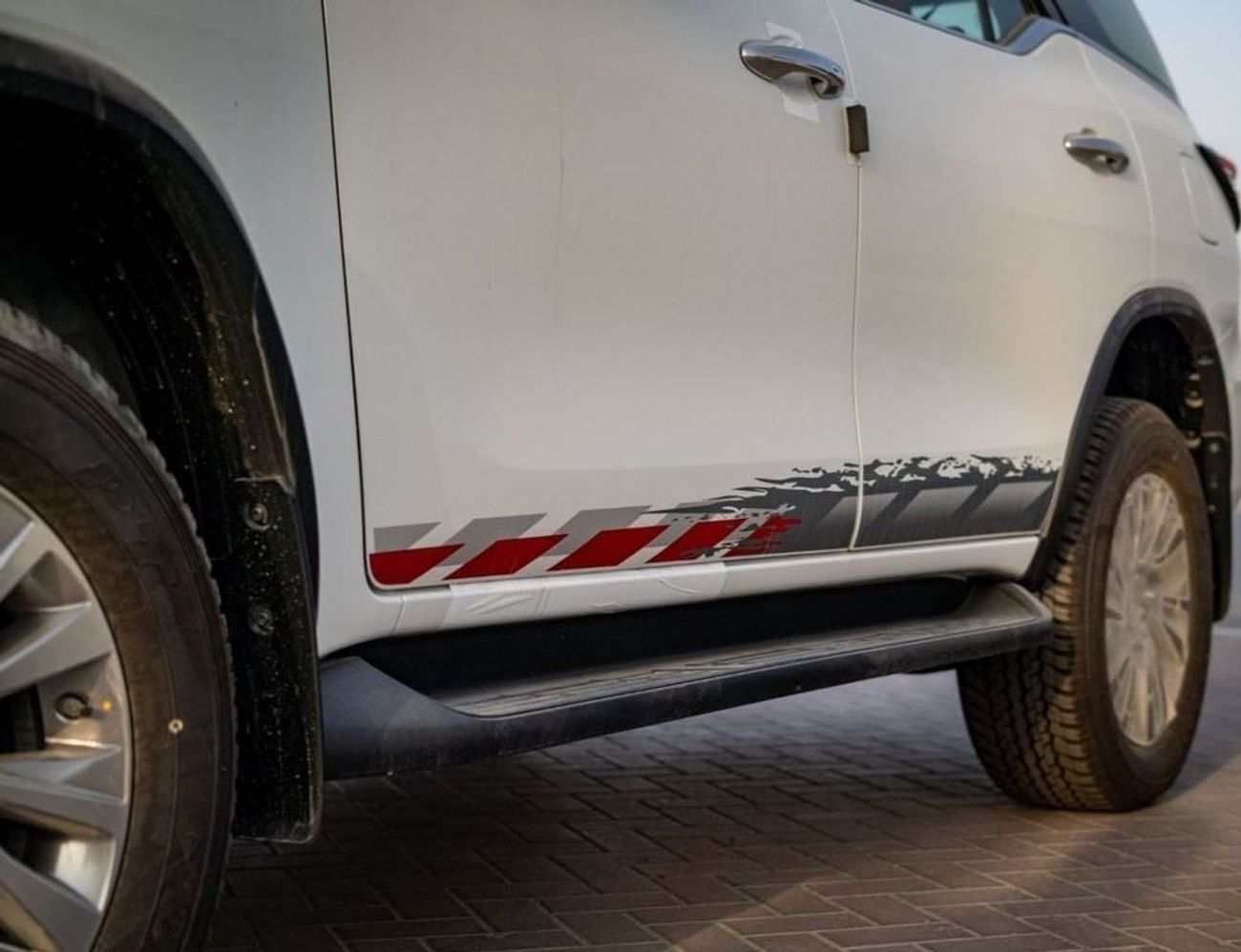 Toyota Fortuner 2.8L DSL 2023YM Brand New Full Option