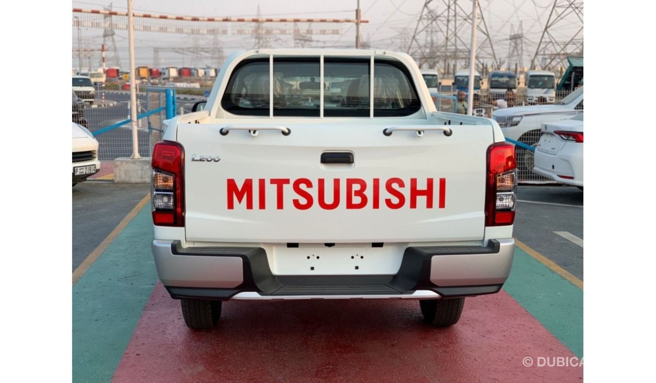 ميتسوبيشي L200 Mitsubishi L200 Pick Up A/T 2.4L V4 Diesel 2022 Model Silver Color