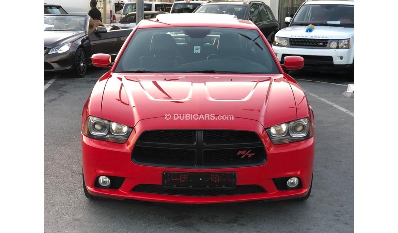 Dodge Charger Dodge Charger model 2014 GCC car prefect condition one owner 2keys original paint full option sun r
