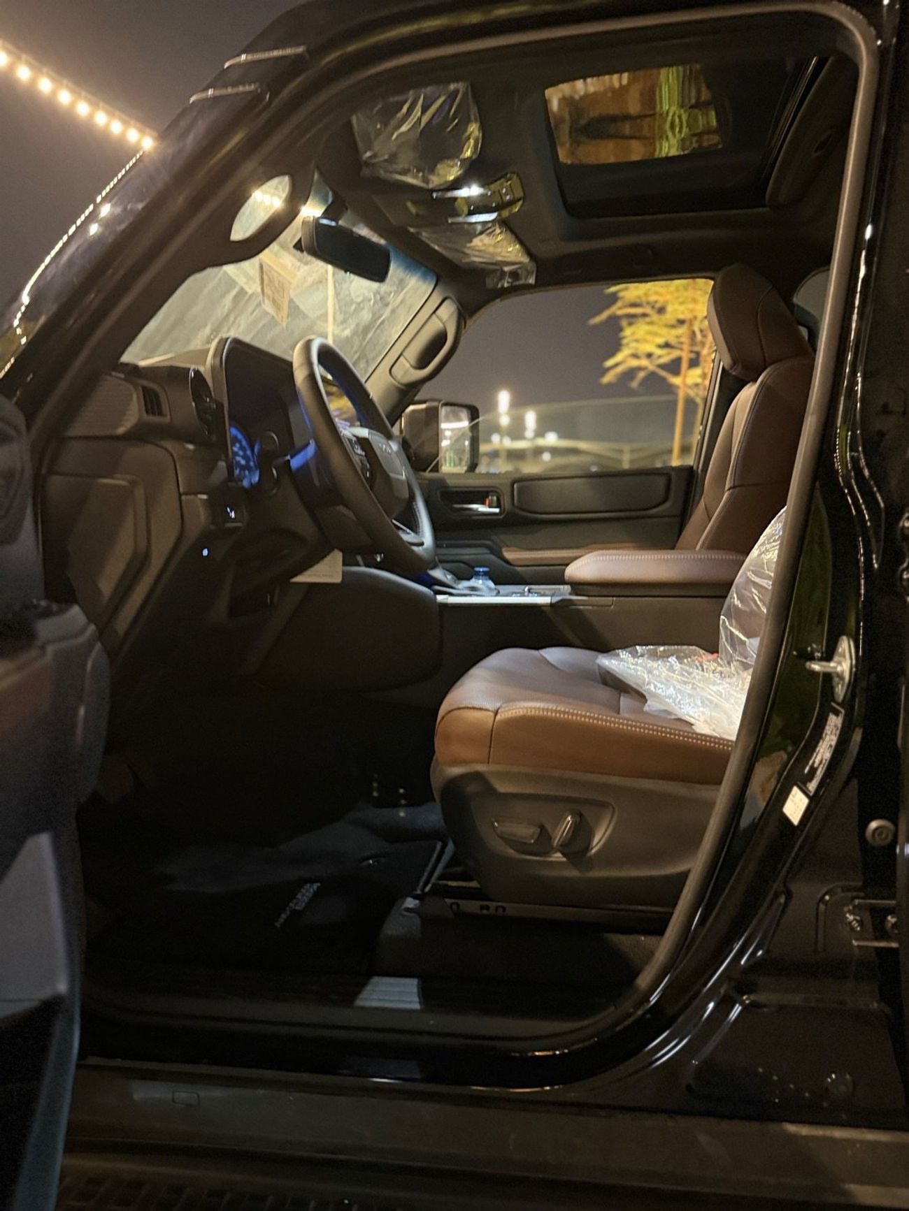 تويوتا برادو VXR PRADO ALL-ROUNDER WITH ACC Attitude Black -Black 2026
