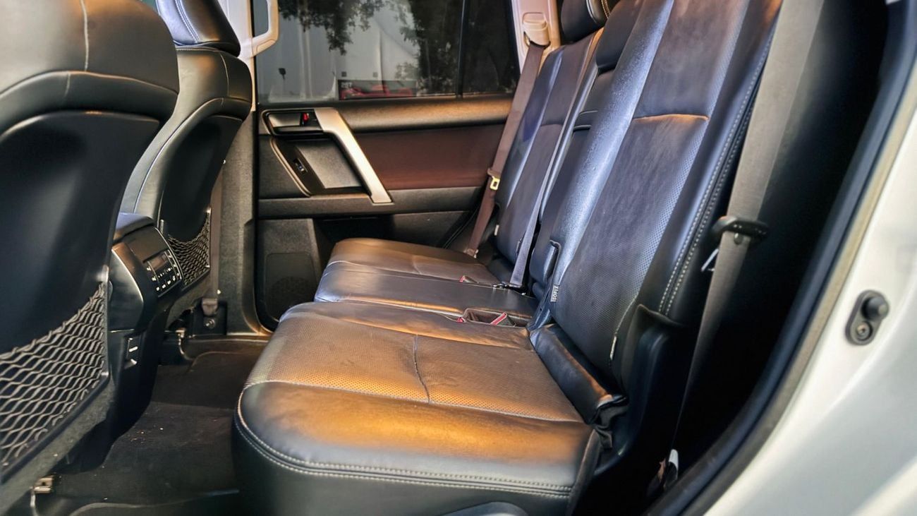 Toyota Prado LIMGENE BODY KIT INSTALLED | 2.8L DIESEL ENGINE | AT | PUSH START ENGINE | RHD