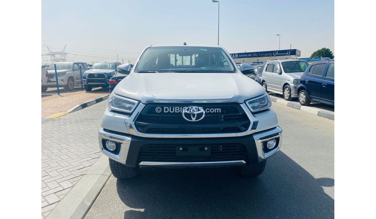 Toyota Hilux TOYOTA HILUX 2.7 MT FULL OPTION WHITE 2023