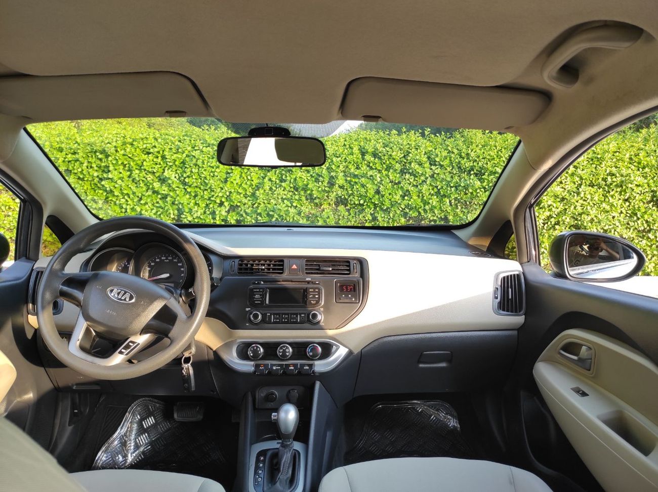 كيا ريو Kia Rio 2015 1.4 Gcc full automatic