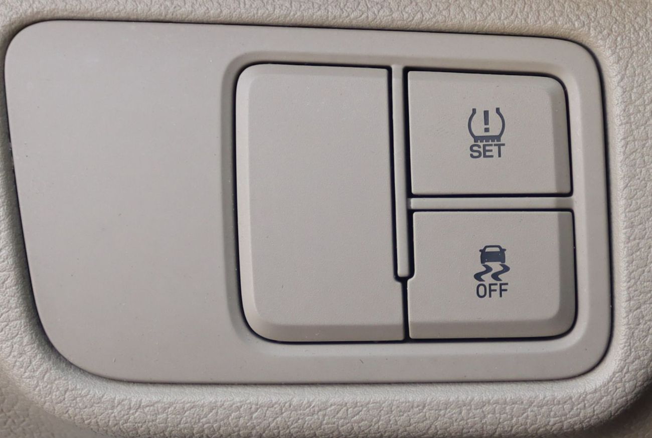 هيونداي أكسنت هيونداى أكسنت 2022 خليجى بدون حوادث محرك 1.6L ممشى قليل بحاله ممتازه