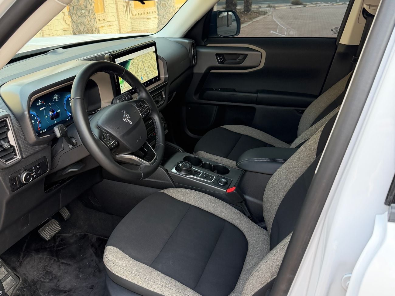 فورد برونكو سبورت 2025 4x4 in perfect condition, low mileage.