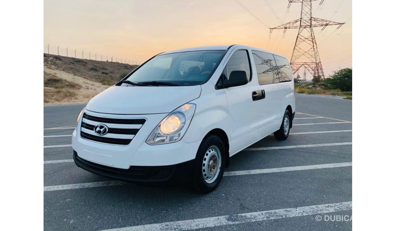 Hyundai H-1 Starex