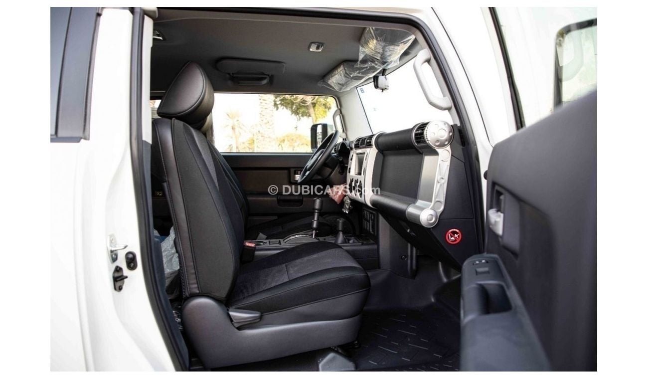 Toyota FJ Cruiser 2023 Toyota FJ Cruiser 4.0 STD Petrol A/T