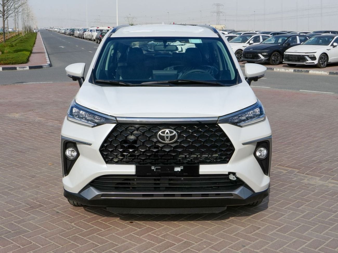 Toyota Veloz 2025 TOYOTA VELOZ 1.5L GCC BRAND NEW 0KM